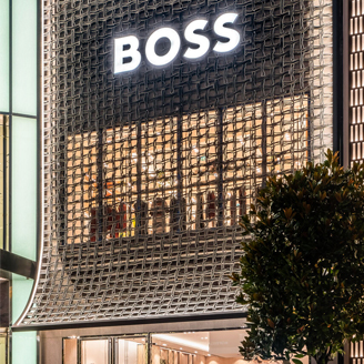 İstinye Park’taki BOSS Mağazasının 3D Baskılı Cephesi